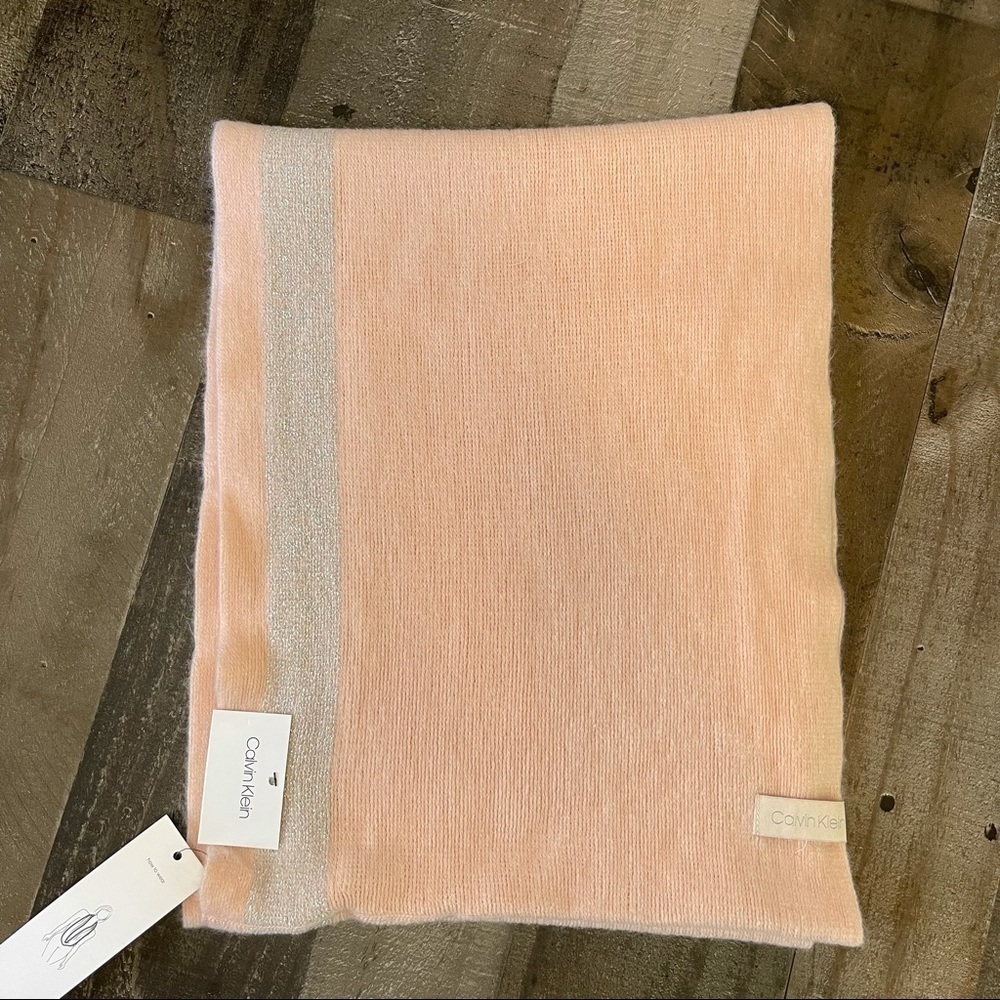 NWT Calvin Klein Infinity Winter Scarf - Picture 2 of 8